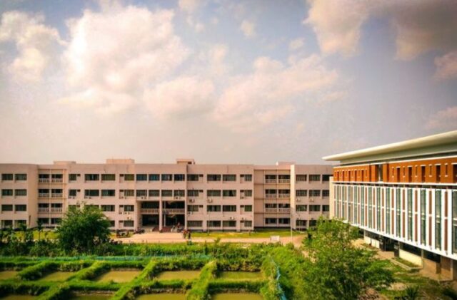 universitas khulna bangladesh