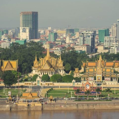 kota phnom penh wisata kamboja terkenal
