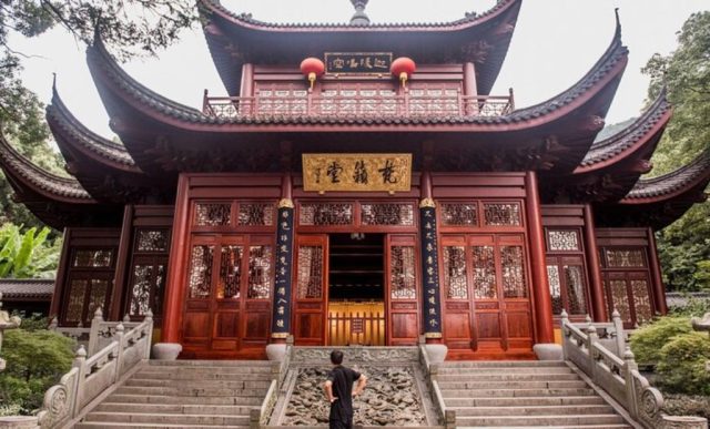 wisata kuil lingyin hangzhou
