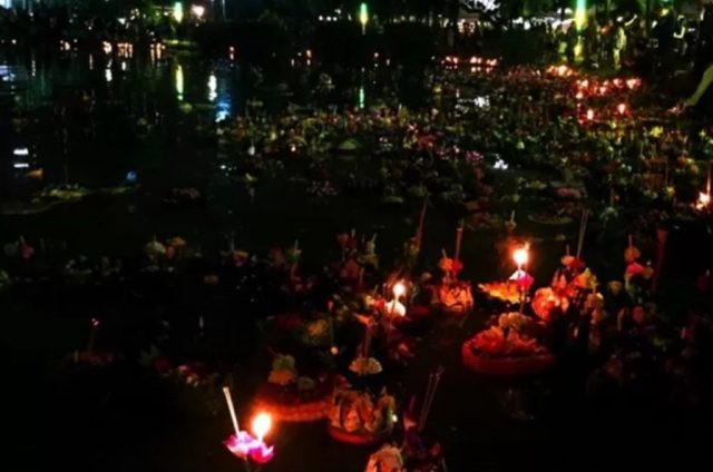 dampak festival loy krathong thailand