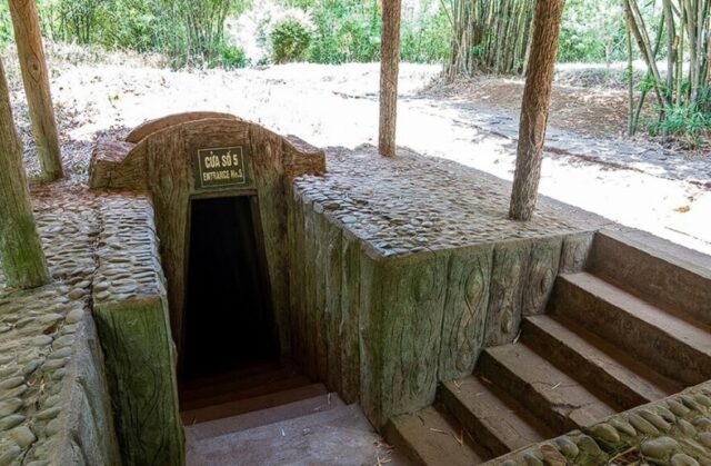 pintu masuk terowongan cu chi