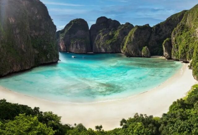 teluk maya kepulauan phi phi thailand