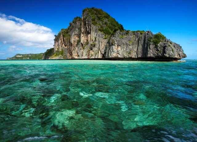 pulau panasia tempat indah di papua nugini