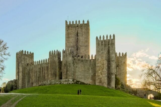 kastil guimarães kastil terindah di portugal