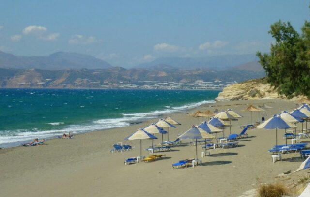 pantai kalamaki terbaik di kreta yunani