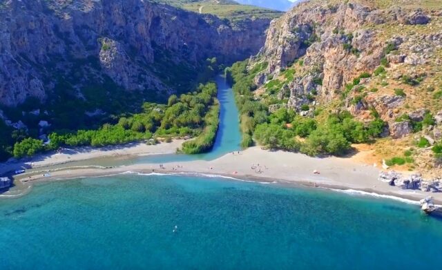 pantai preveli terbaik di kreta yunani