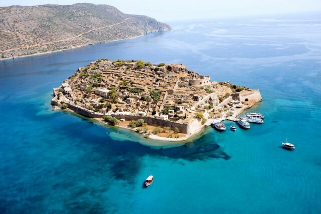 pantai spinalonga terbaik di kreta yunani