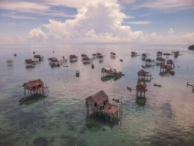 suku bajau hidup di laut