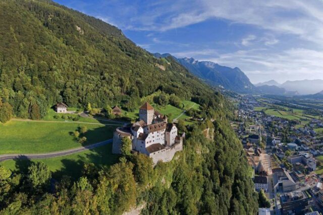 wisata negara liechtenstein