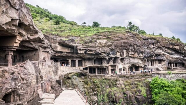 gua ajanta situs unesco paling ikonik