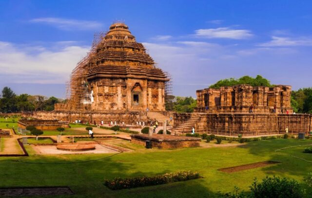 kuil matahari konark situs unesco paling ikonik