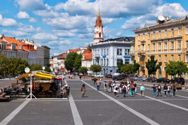 vilnius kota bersejarah di eropa timur