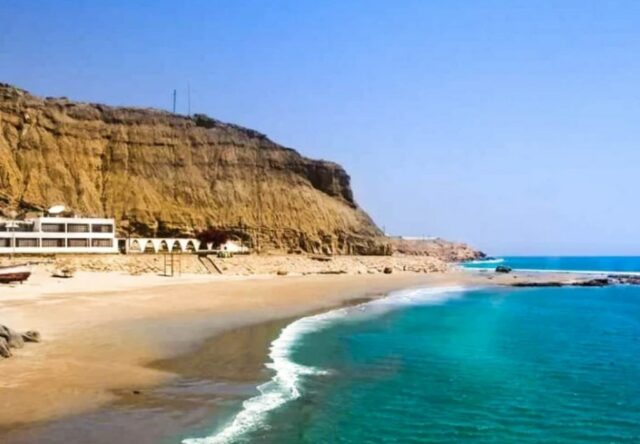 pantai lobitos terindah di peru