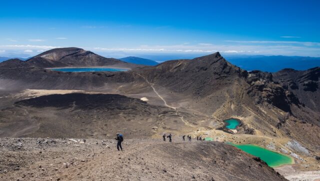 pemandangan tongariro alpine crossing selandia baru